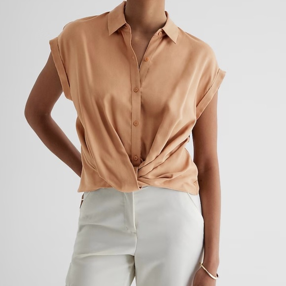 EXPRESS Short Sleeve Twist Front Portofino Blouse - Picture 2 of 3